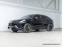 Lamborghini Urus V8
