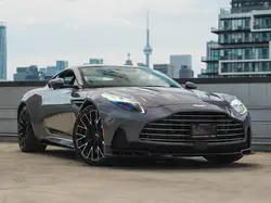 Aston Martin DB12