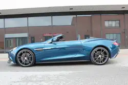 Aston Martin Vanquish VOLANTE - CARBON FIBER SPORTS PKG - BANG&OLUFSEN