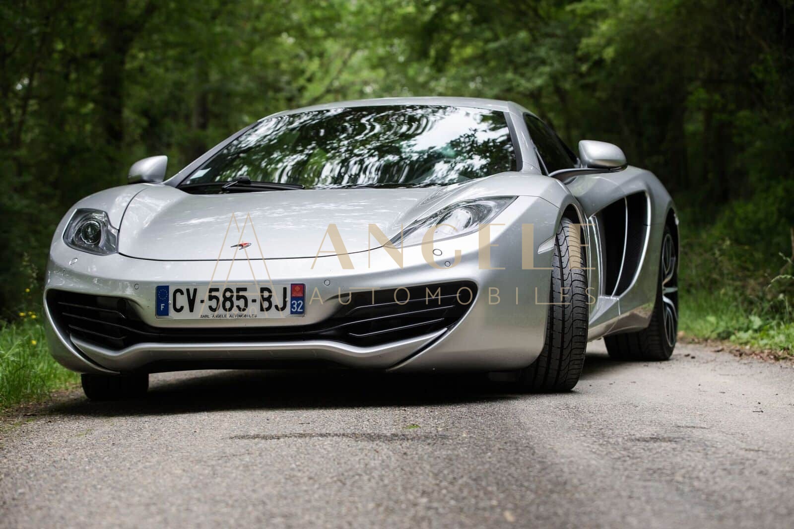 McLaren MP4 12 C