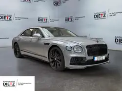 Bentley Flying Spur Hybrid V6 Mulliner Blackline Carbon