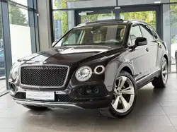 Bentley Bentayga V8 AWD Panorama ACC 360 Luft Memory