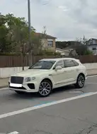 Bentley Bentayga V8 First Edition