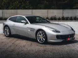 Ferrari GTC4 Lusso T / V8 / Argento Nurburgring / Pass. Display / 20"