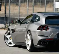 Ferrari GTC4 Lusso V12