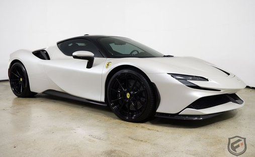 2022 FERRARI SF90 STRADALE COUPE  ONLY 507 MILES  HIGH MSRP  CARBON EVERYWHERE!