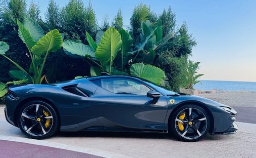 2022 Ferrari SF90 unknown