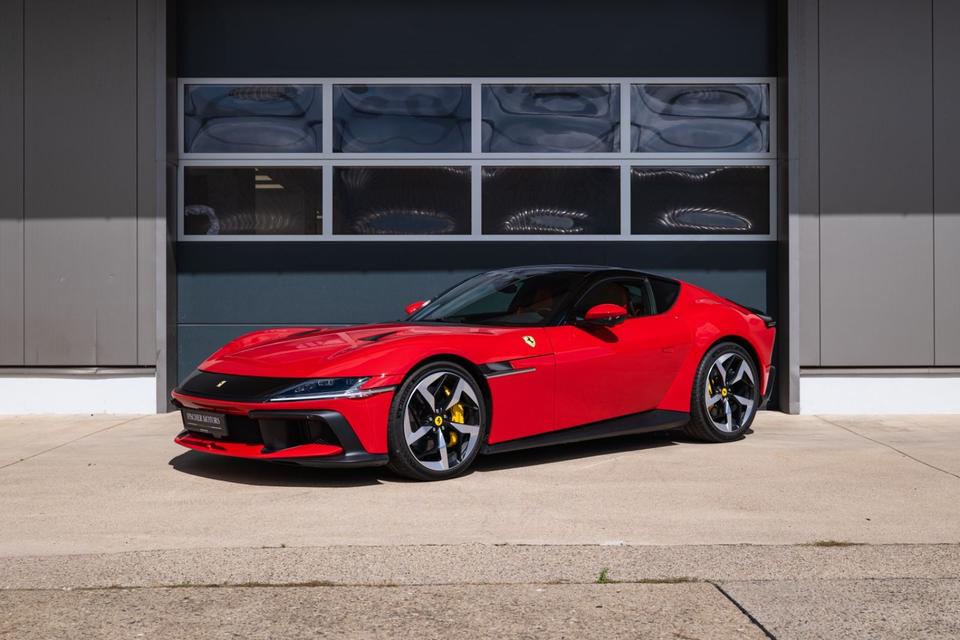 Ferrari LIFT/CARBON/RACING SEATS/ACC