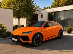 Lamborghini Urus |Akrapovic|B&O|Pano|Carbon|"23"|Massage|uvm.
