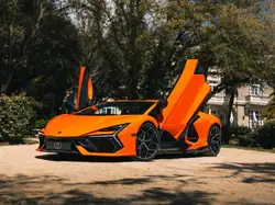 Lamborghini Revuelto Arancio Apodis- Full carbon Package- Lift system- Like new