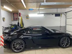 Porsche Cayman 718 Cayman GT4