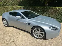 Aston Martin Vantage c12