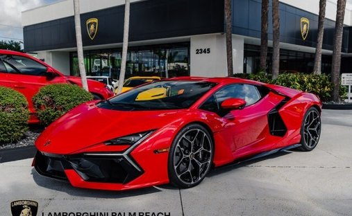 Lamborghini Revuelto